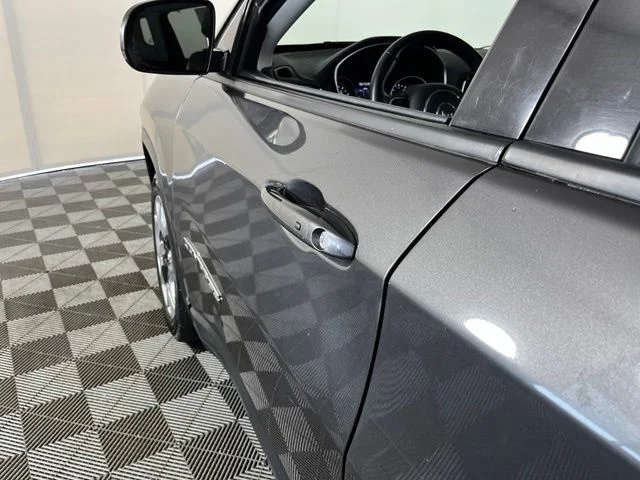 Used 2018 Gray Jeep Limited image 8