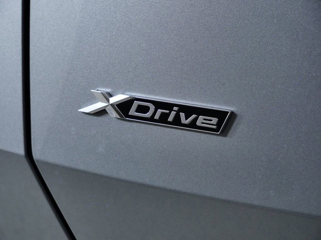 Used 2026 Skyscraper Grey Metallic BMW 30 xDrive image 14