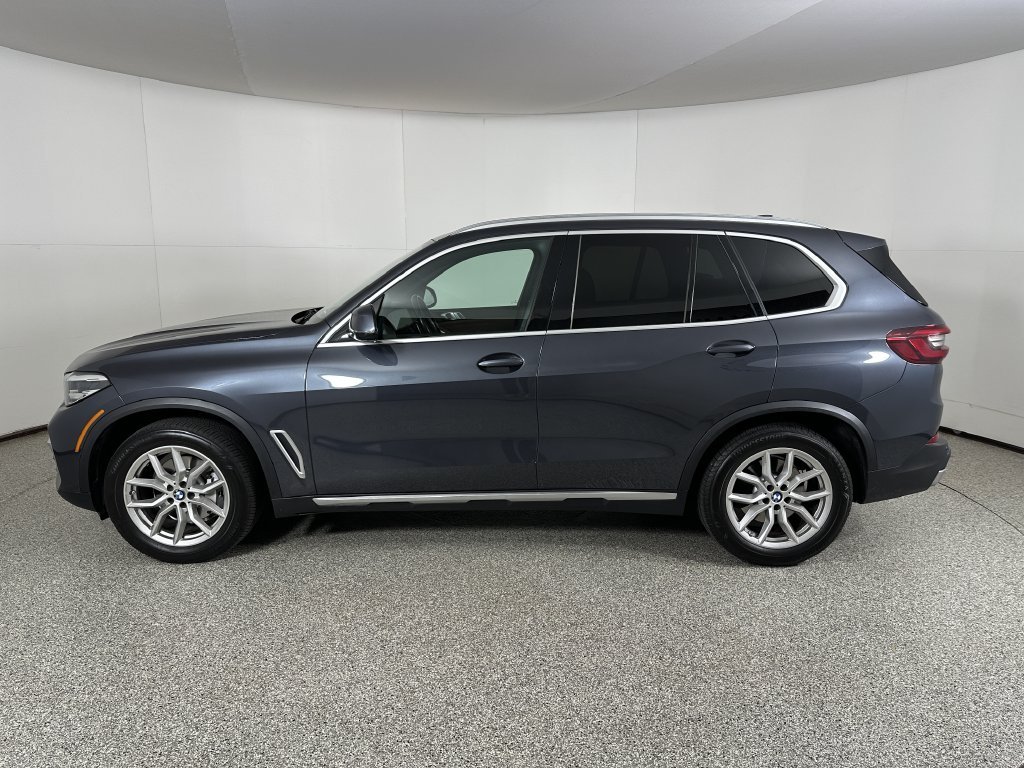 Used 2021 Arctic Grey Metallic BMW xDrive40i image 6