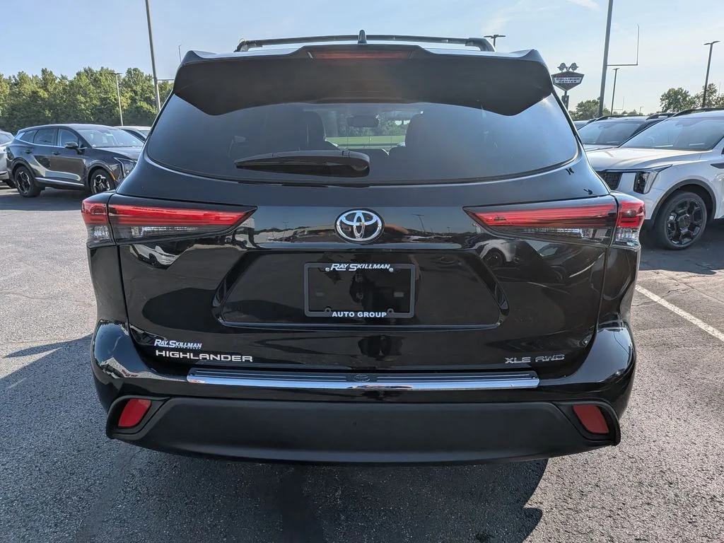 Used 2023 Midnight Black Metallic Toyota XLE image 6