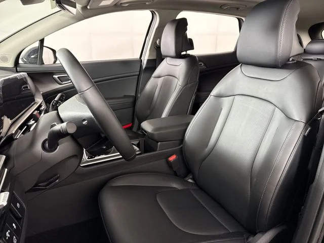 New 2026 Ebony Black Kia EX image 11