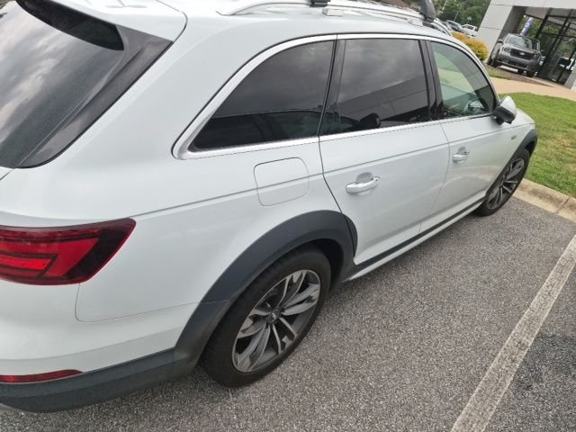 Used 2019 Glacier White Metallic Audi 2.0T Premium image 7