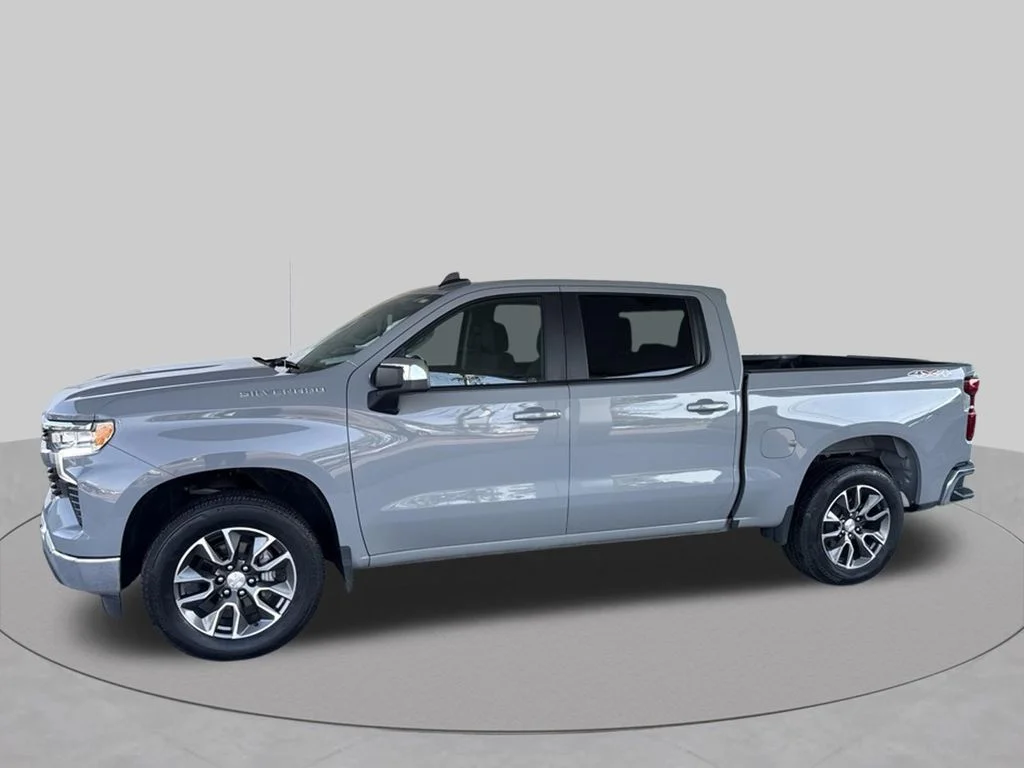 Used 2024 Gray Chevrolet LT image 3