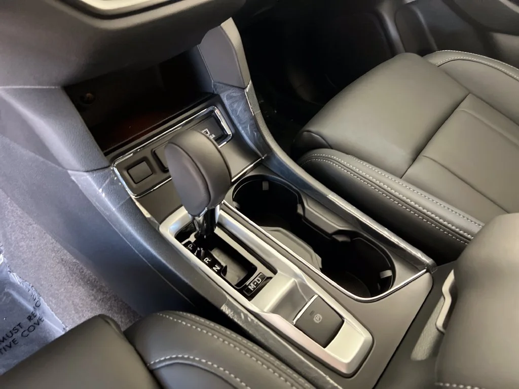 New 2027 DAYBREAK BLUE PEARL Subaru Premium 7-Passenger image 25