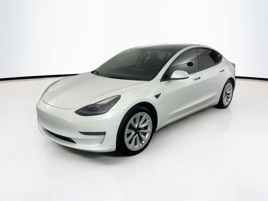 2022 Tesla Model 3 Long Range Dual Motor All-Wheel Drive's photo