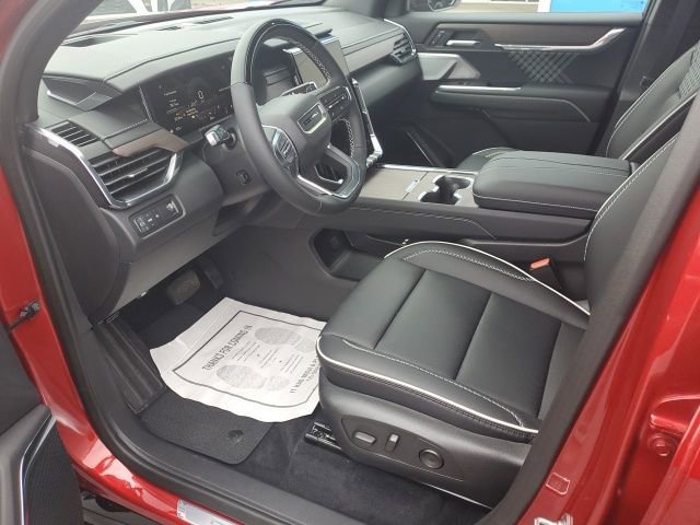 2025 GMC Acadia Denali - Photo 25