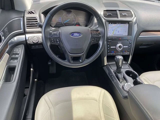 Certified Used 2019 White Platinum Tri-Coat Metallic Ford Limited image 13