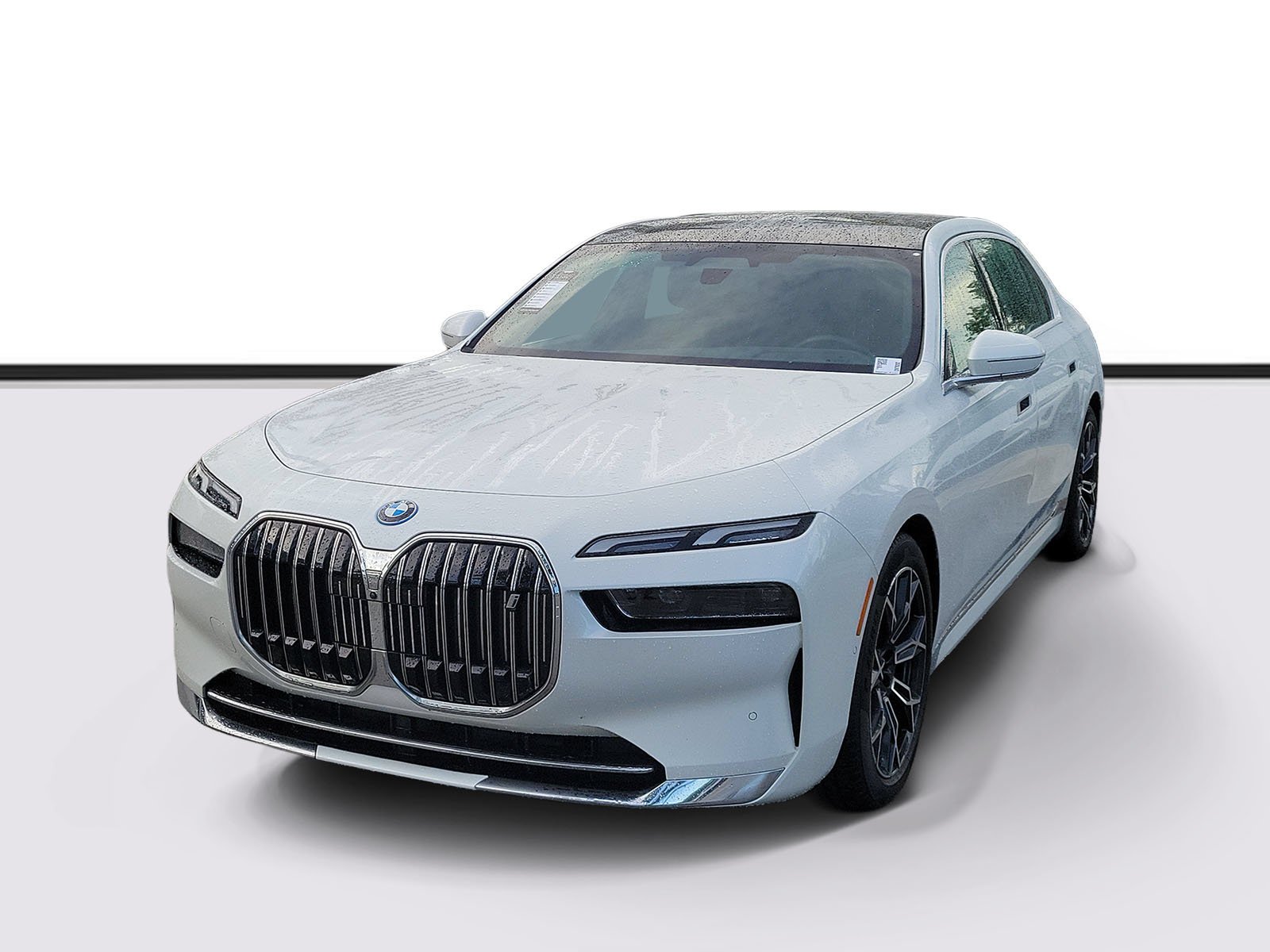 Certified Used 2023 Mineral White Metallic BMW xDrive60 image 2