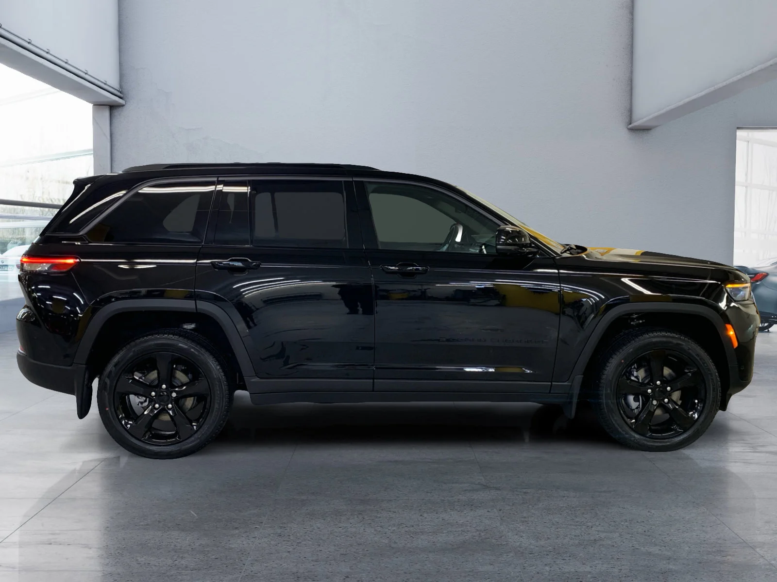 New 2026 Diamond Black Crystal Pearl Jeep Limited image 6