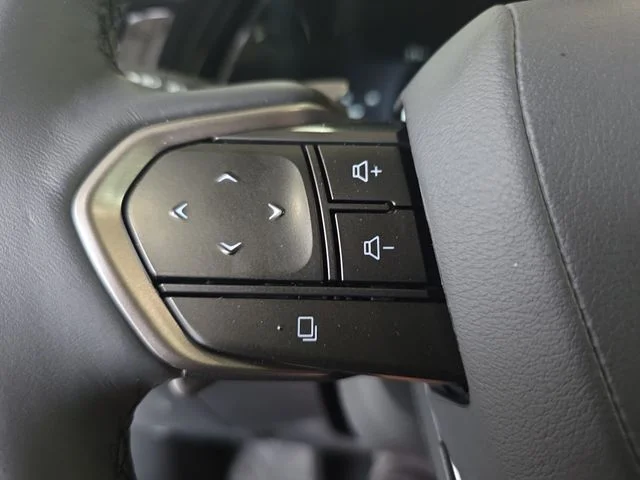 New 2026 Eminent White Pearl Lexus PREMIUM PLUS image 17