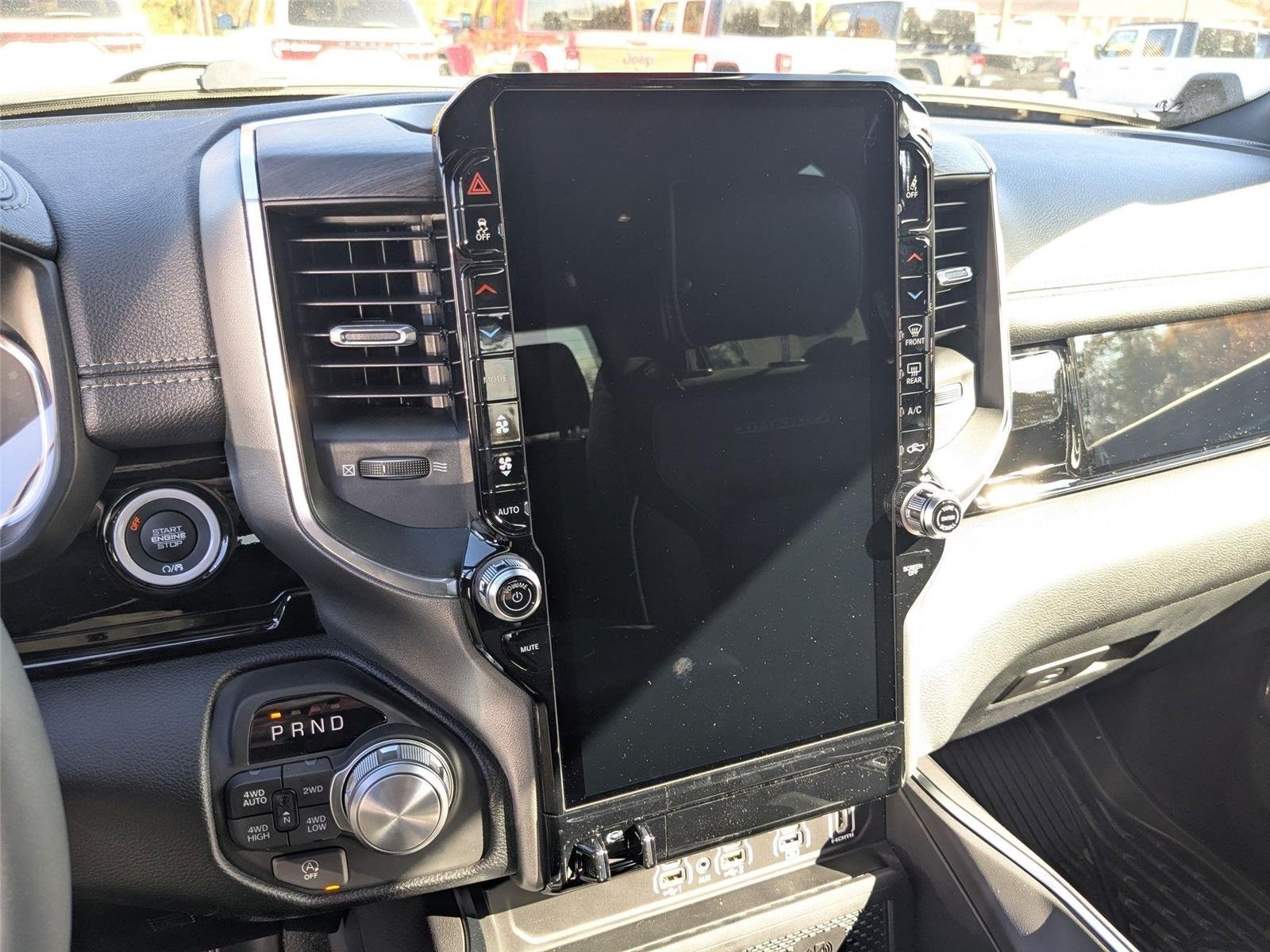 2026 RAM 1500 Laramie - Photo 16