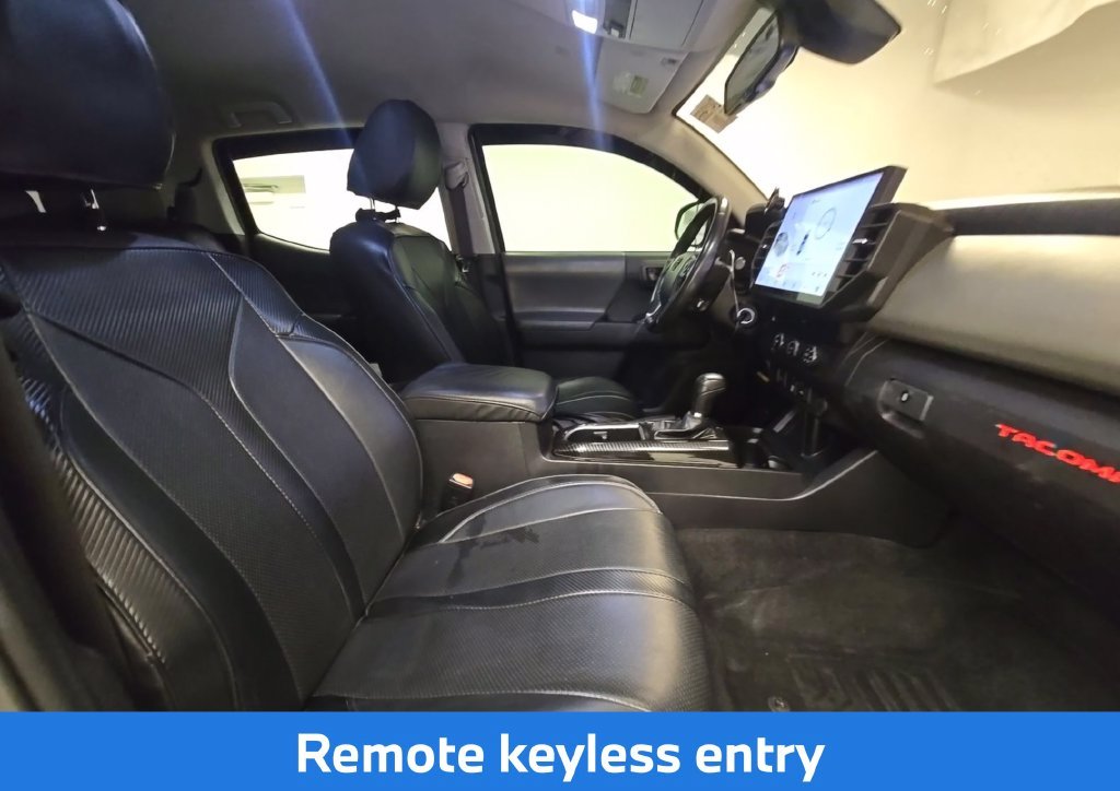 Used 2020 Gray Toyota SR5 image 12