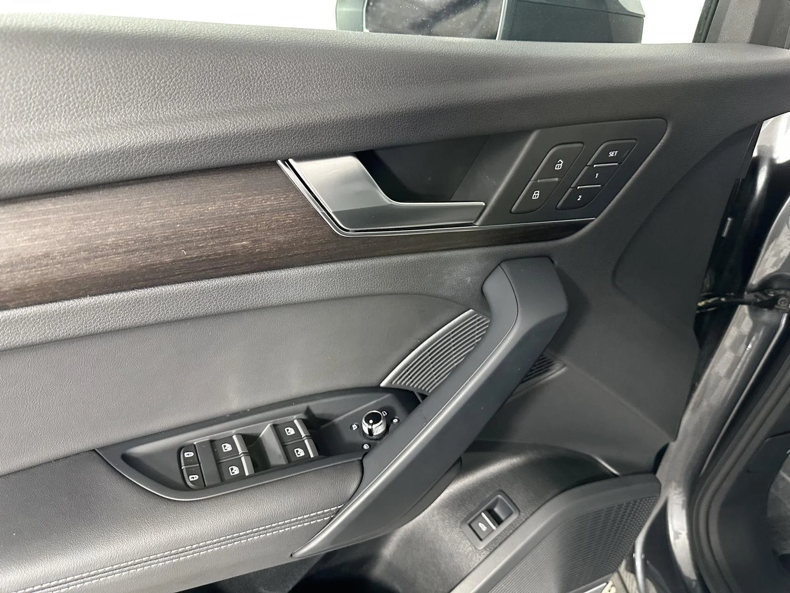 Used 2023 Daytona Gray Pearl Effect Audi S line Premium Plus image 9