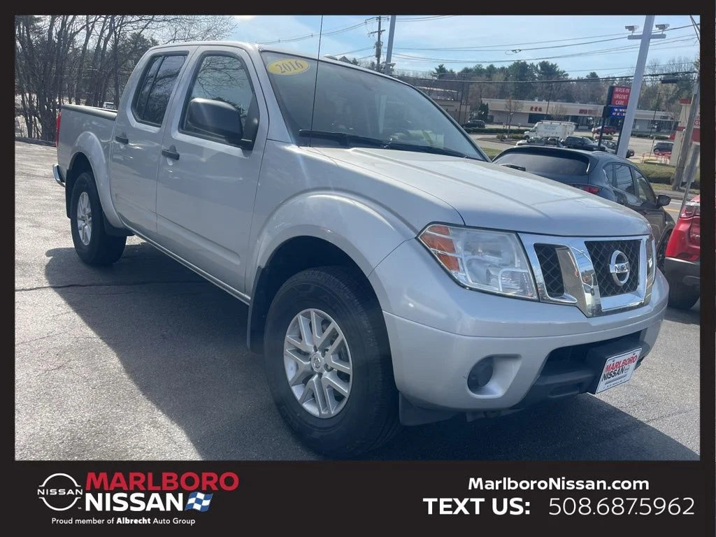 2016 Nissan Frontier 4.0 SV Crew Cab 4X4 AT SWB's photo