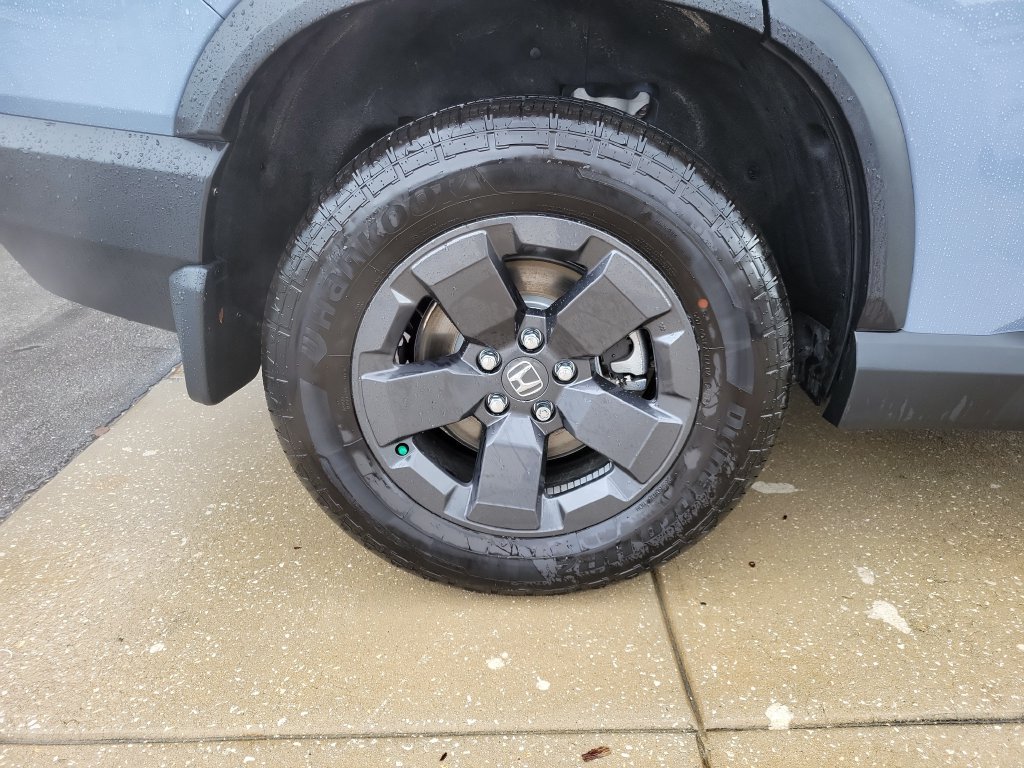 Certified Used 2026 Sonic Gray Pearl Honda RTL Towing image 6