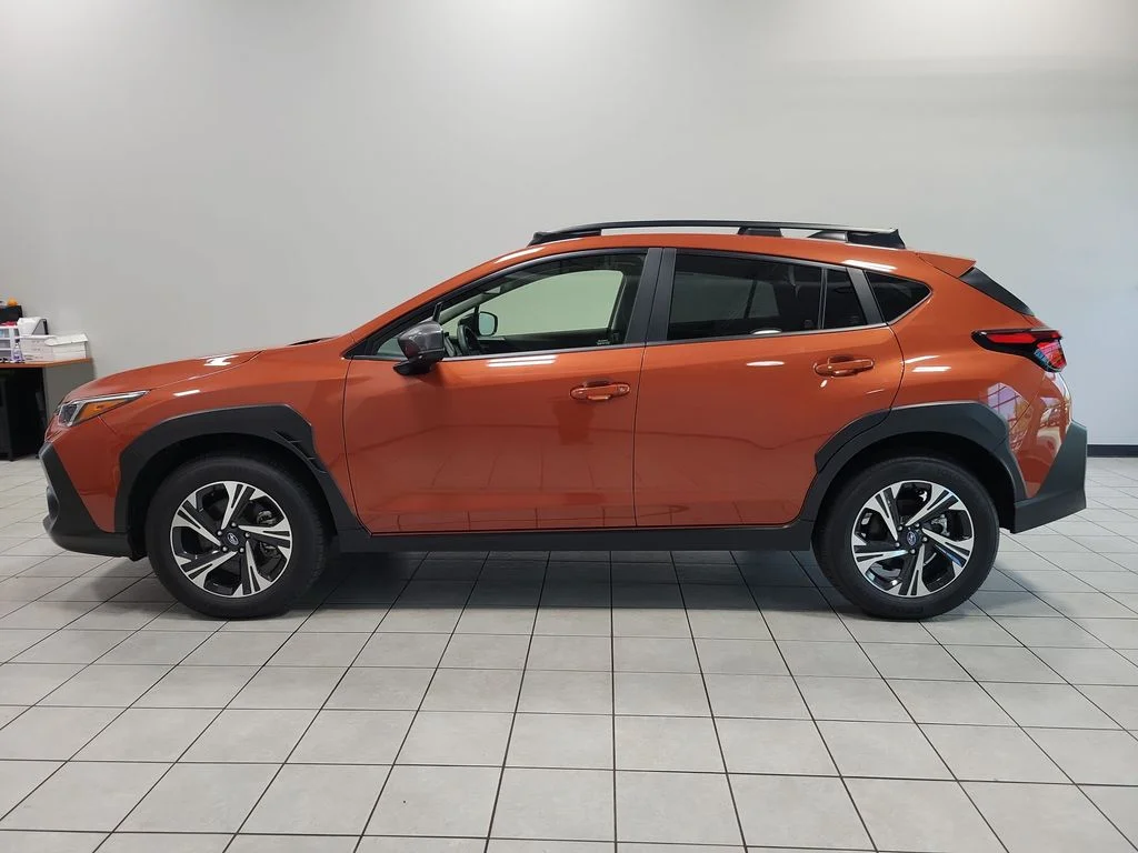 Used 2025 Beige Subaru Premium image 7