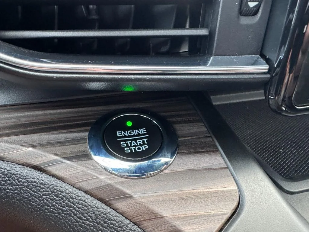 Used 2020 Agate Black Metallic Ford Limited image 24