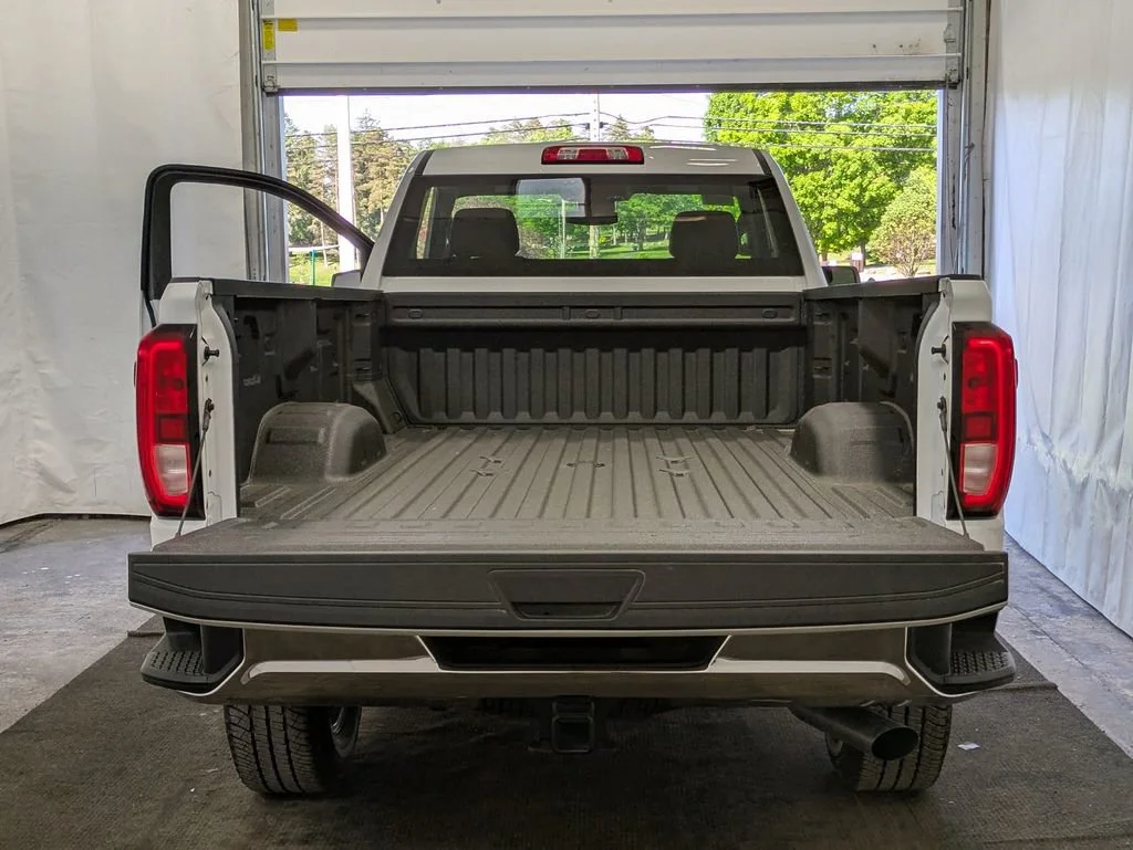 New 2026 Summit White GMC Pro image 53