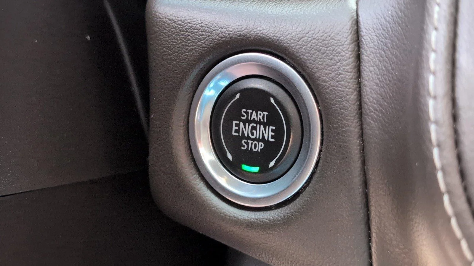 Used 2023 SUMMIT WHITE Chevrolet Z71 image 25