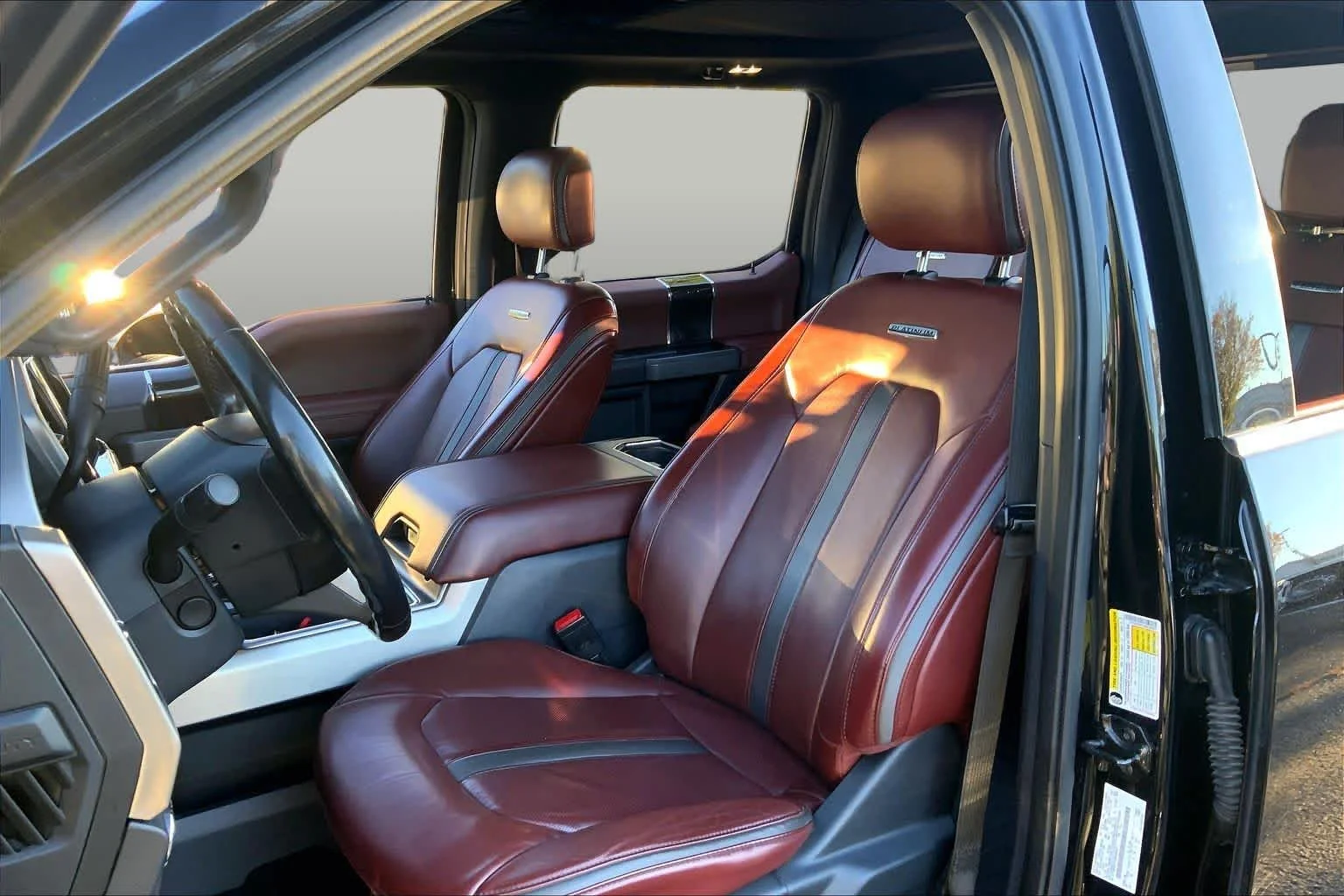 Used 2022 Agate Black Ford Platinum image 8