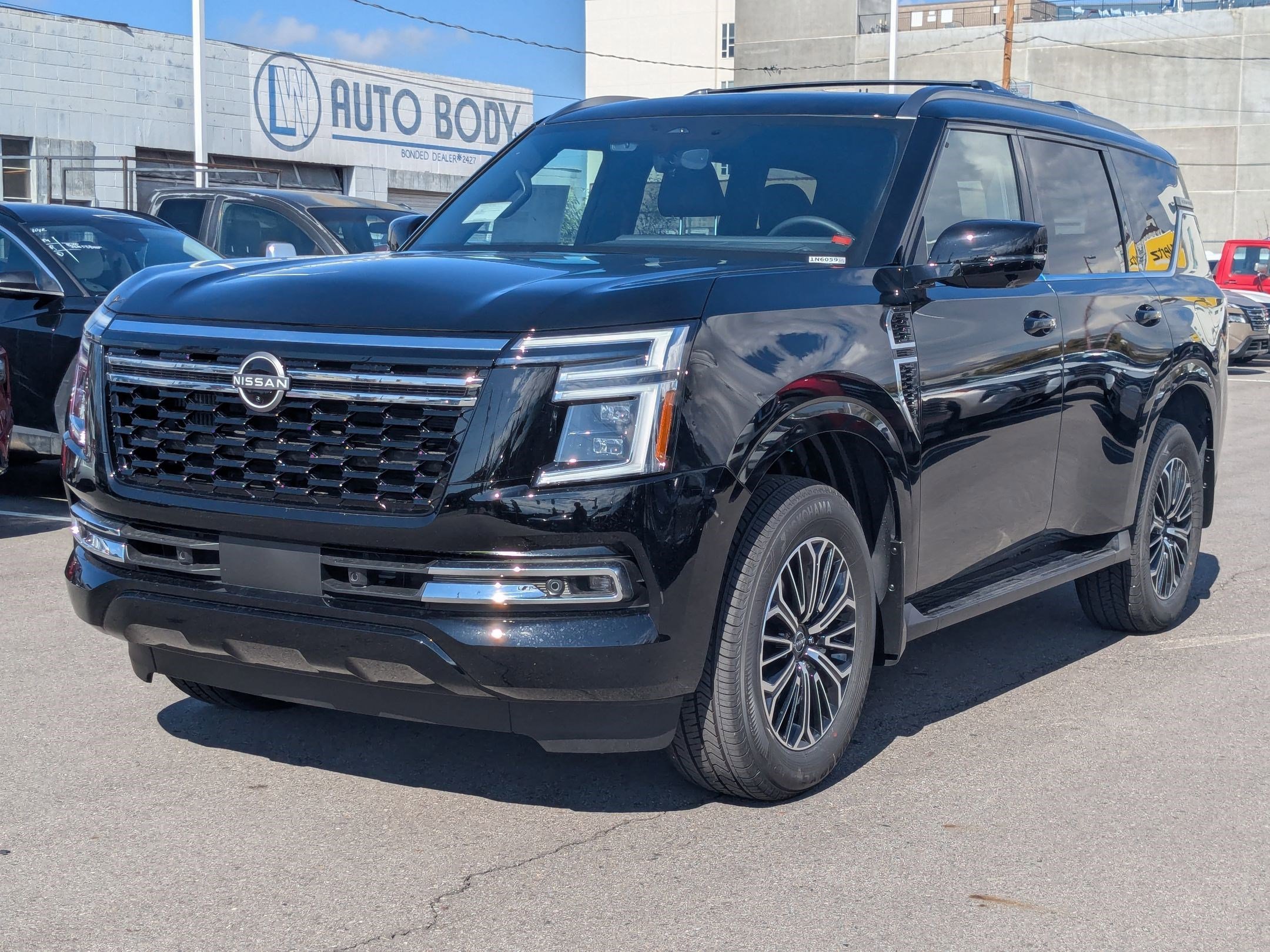 2026 Nissan Armada Platinum - Photo 8