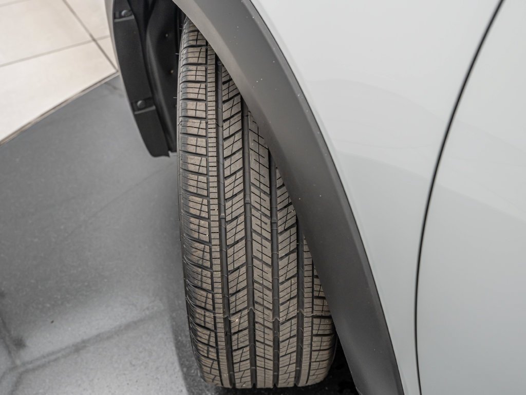 Used 2019 Ceramic Metallic Mazda Touring image 44