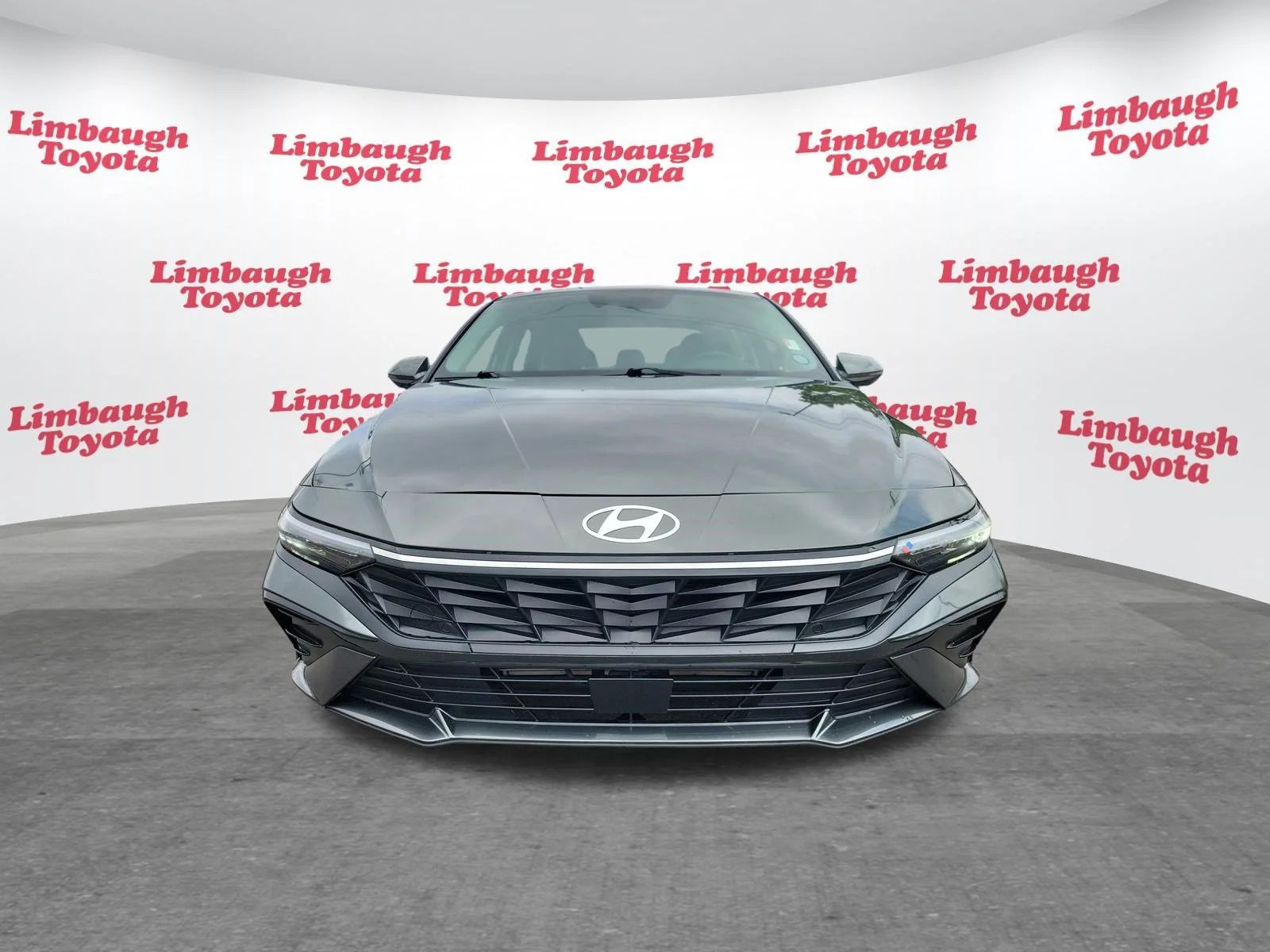 Used 2025 Amazon Gray Hyundai Limited image 23