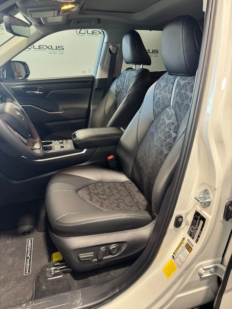 New 2025 Beige Toyota XLE image 38