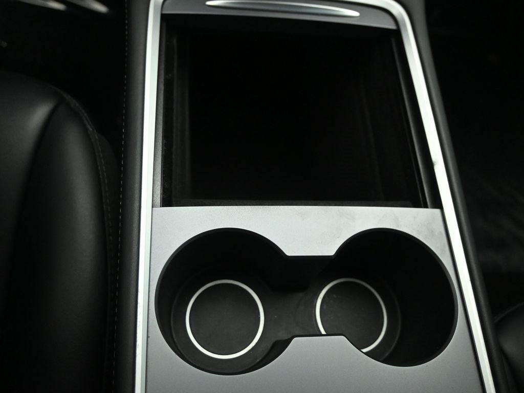 2022 TESLA MODEL Y - Image 15