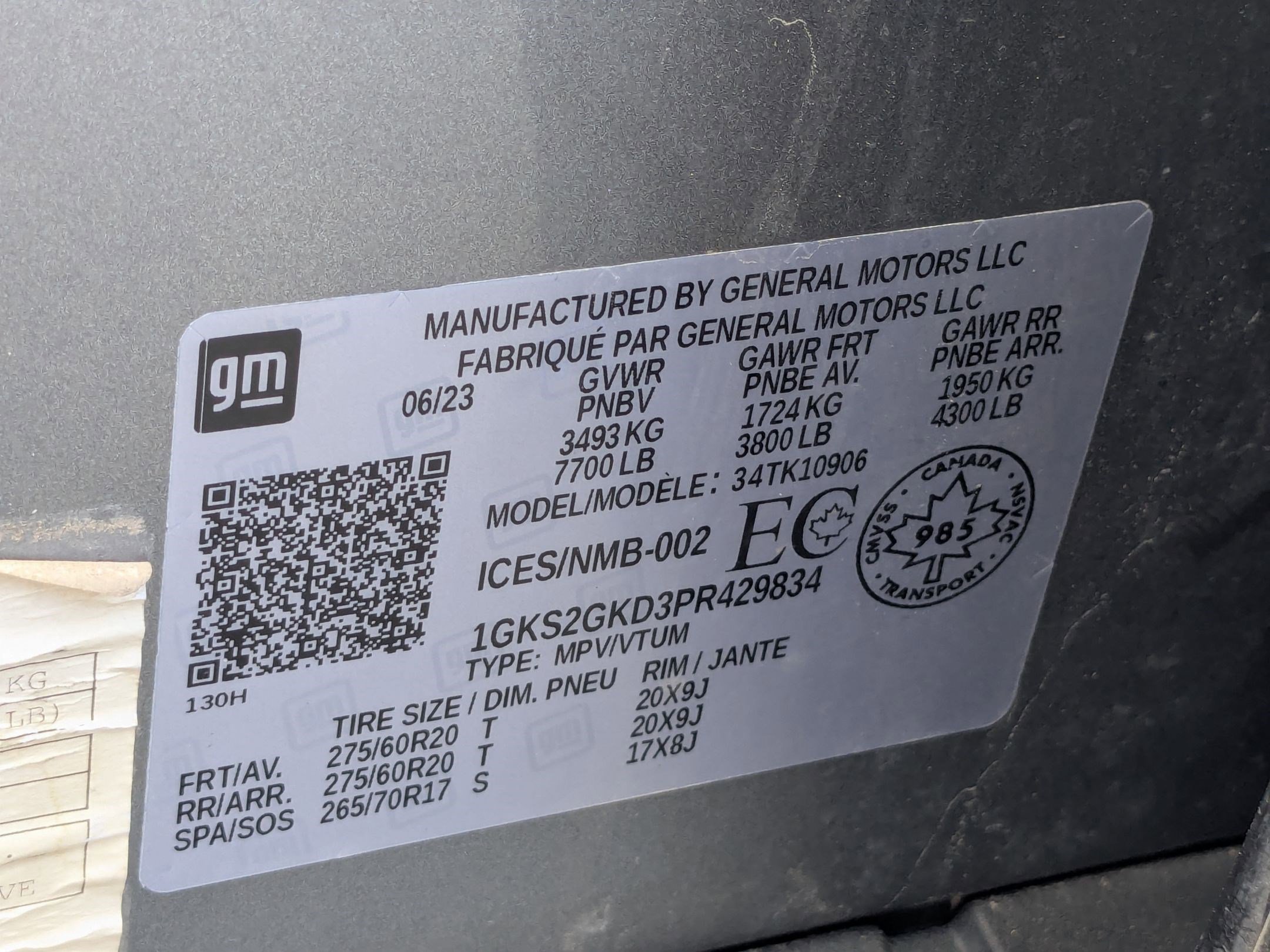 Used 2023 Sterling Metallic GMC SLT image 37