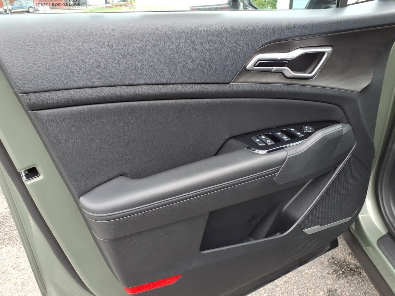 Used 2023 Jungle Green Kia X-Line image 10