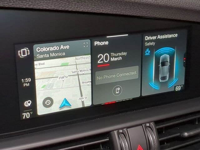 2025 Alfa Romeo Giulia Base - Photo 18