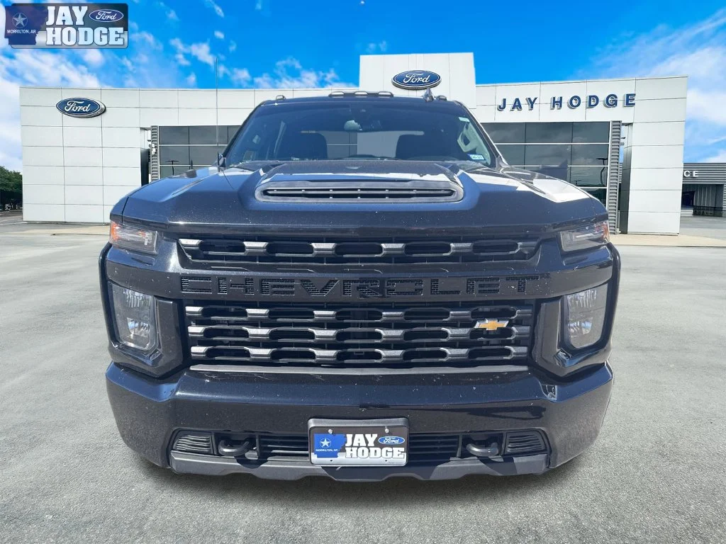 Used 2021 Mosaic Black Metallic Chevrolet Custom image 10
