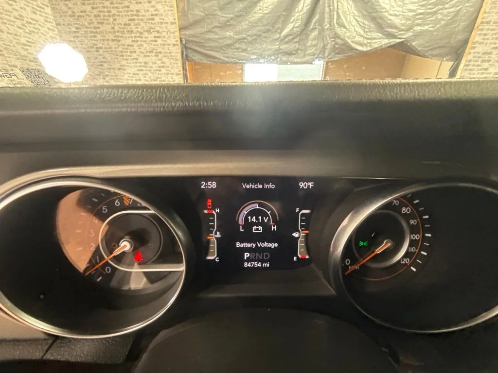 Used 2023 Granite Crystal Metallic Clearcoat Jeep Overland image 24