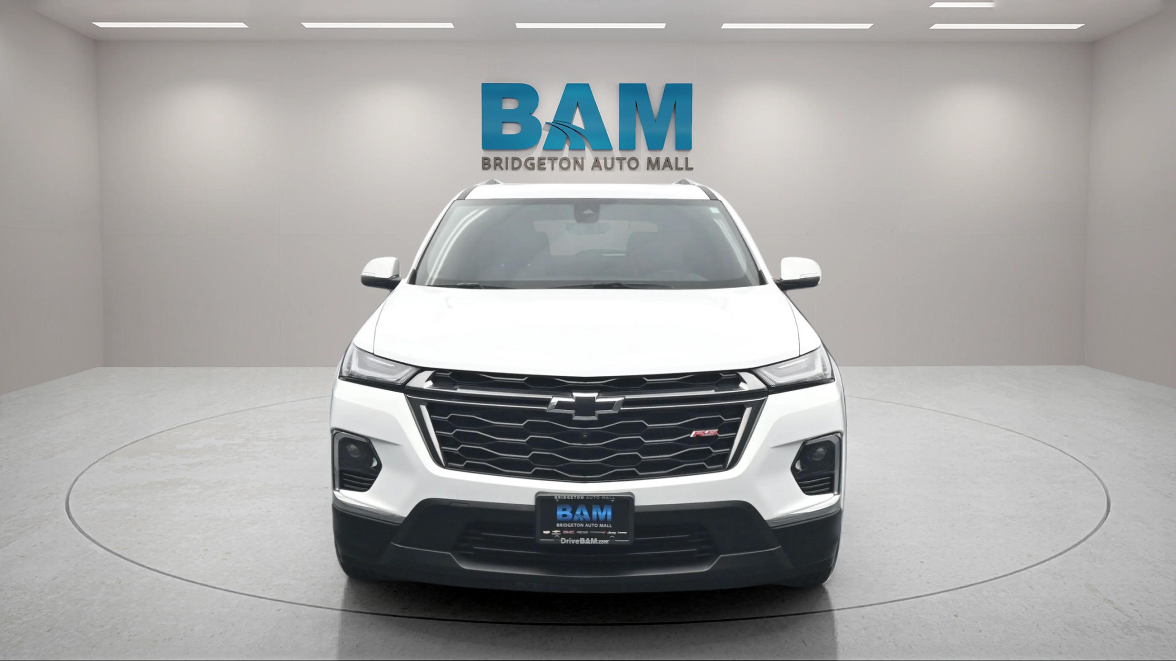 Used 2023 Summit White Chevrolet RS image 2