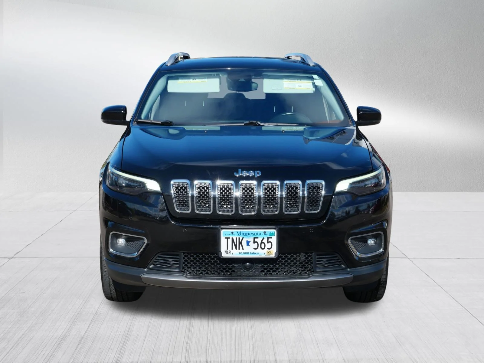 Used 2019 Jeep Cherokee Limited with VIN 1C4PJMDX7KD356533 for sale in Brooklyn Park, Minnesota