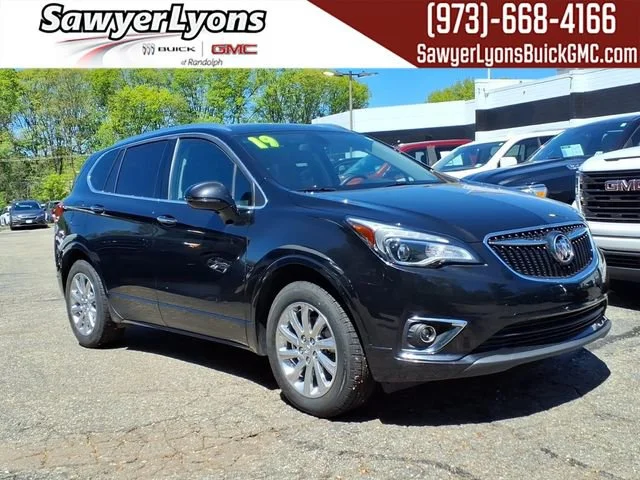 2019 Buick Envision Essence AWD's photo