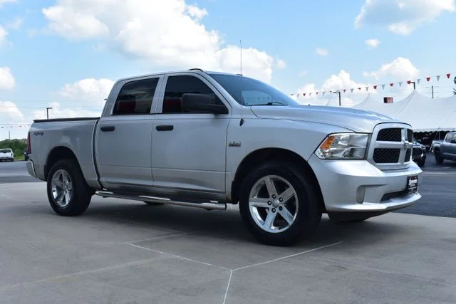 Used 2014 Silver Ram Express image 4