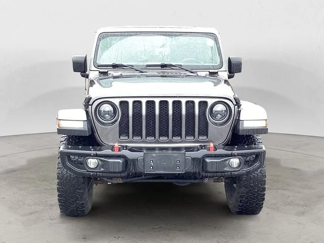 Used 2018 Crystal Metallic Jeep Unlimited Sahara image 8