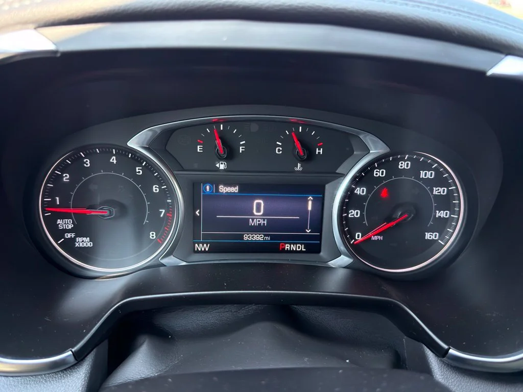 Used 2021 White Chevrolet LT image 35