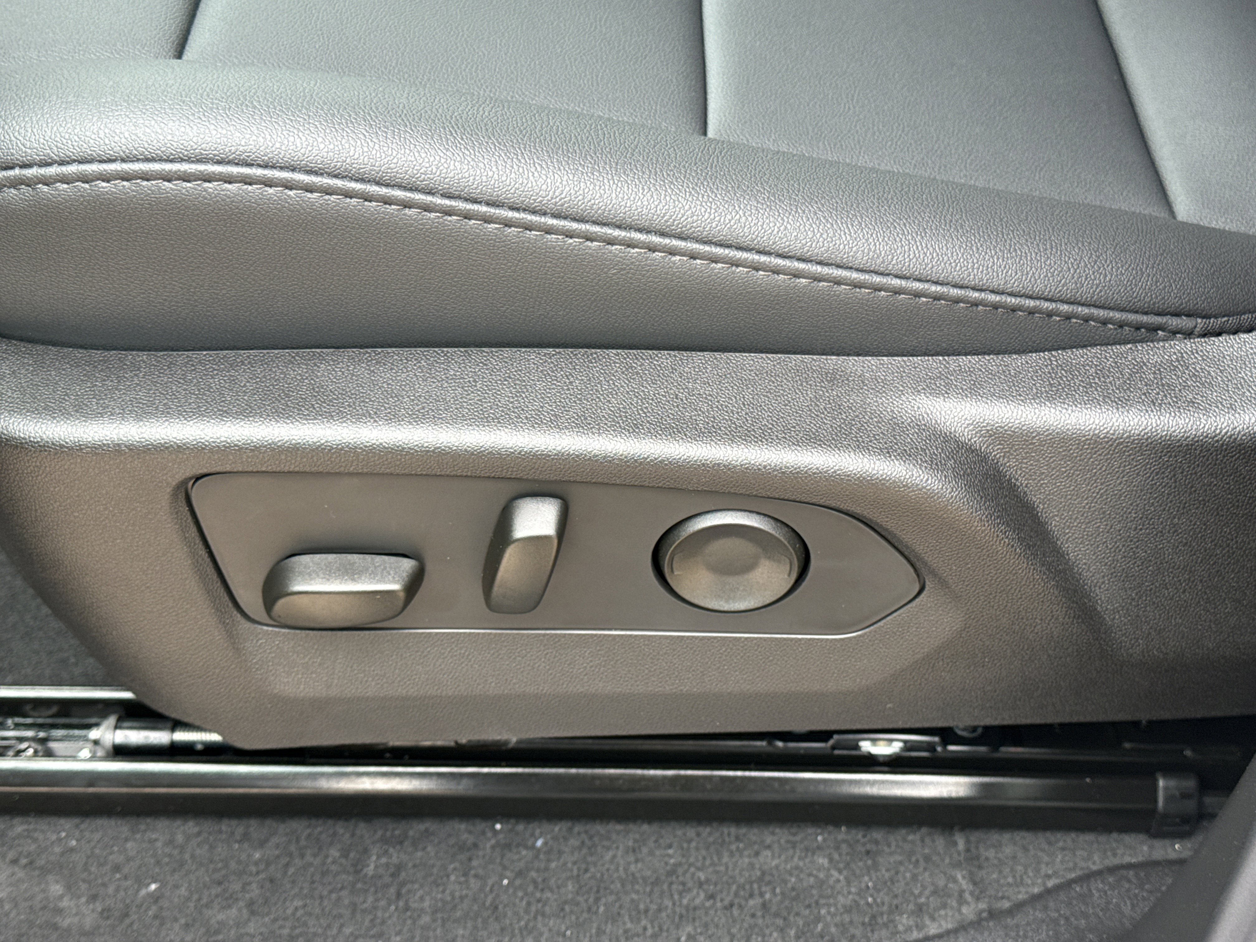 New 2026 Sterling Gray Metallic Chevrolet Trail Boss image 15
