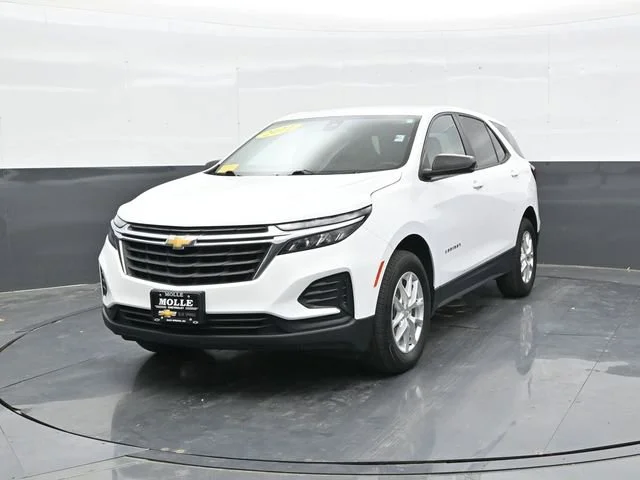 Used 2022 Chevrolet Equinox 1FL with VIN 2GNAX5EV8N6142913 for sale in Kansas City