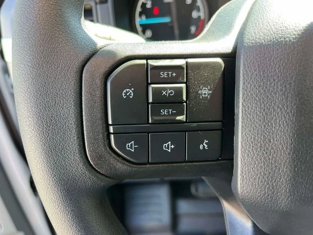 New 2026 Oxford White Ford XL image 21