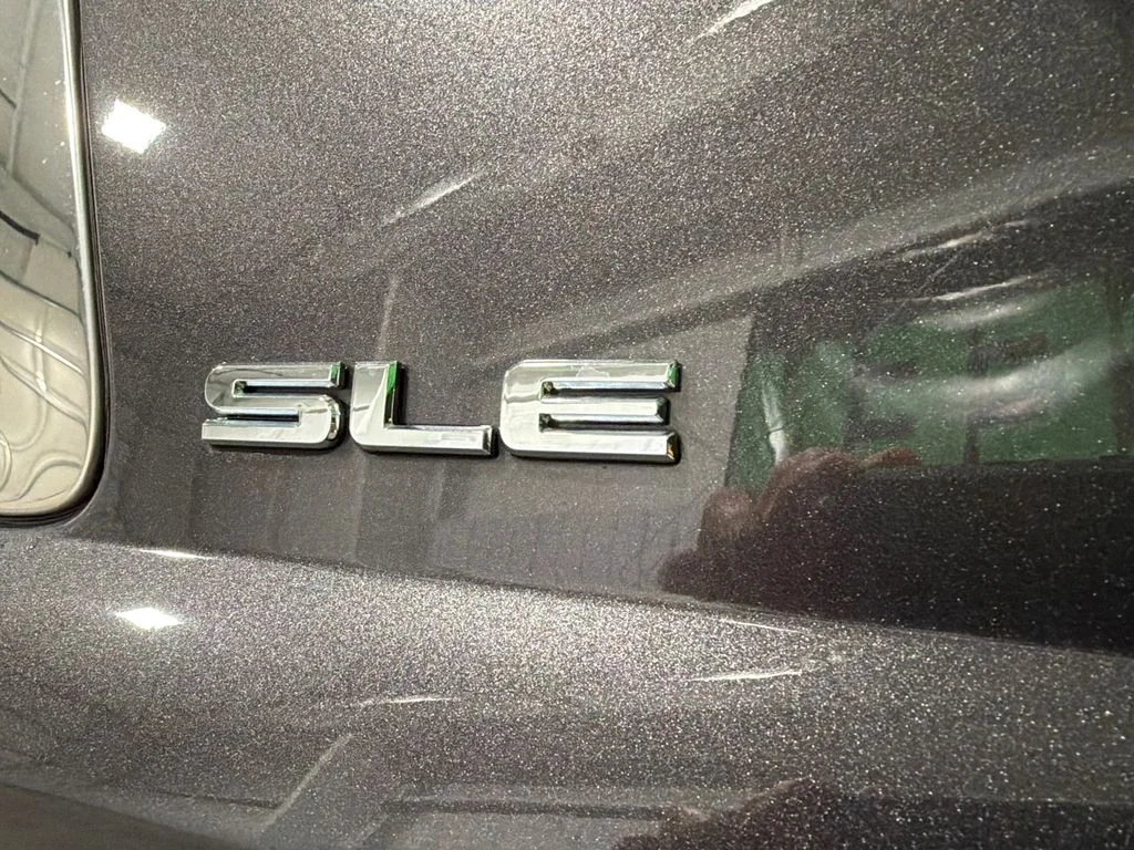 Used 2015 Iridium Metallic GMC SLE image 10