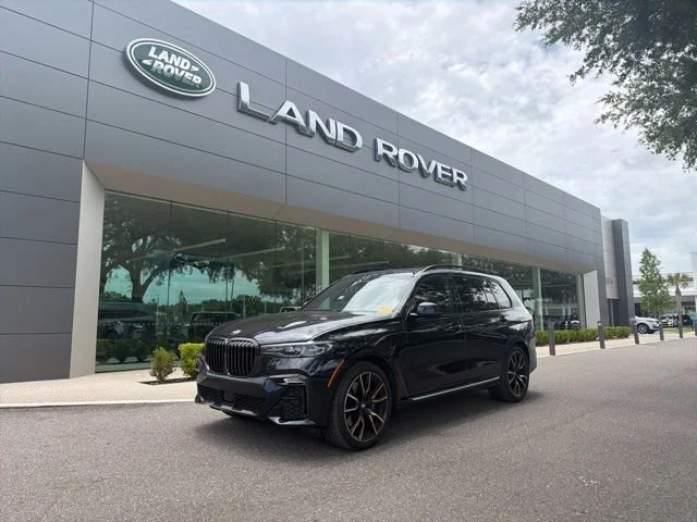 2021 BMW X7 xDrive40i's photo