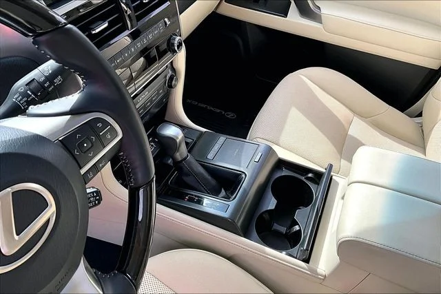Used 2023 White Lexus 460 image 14