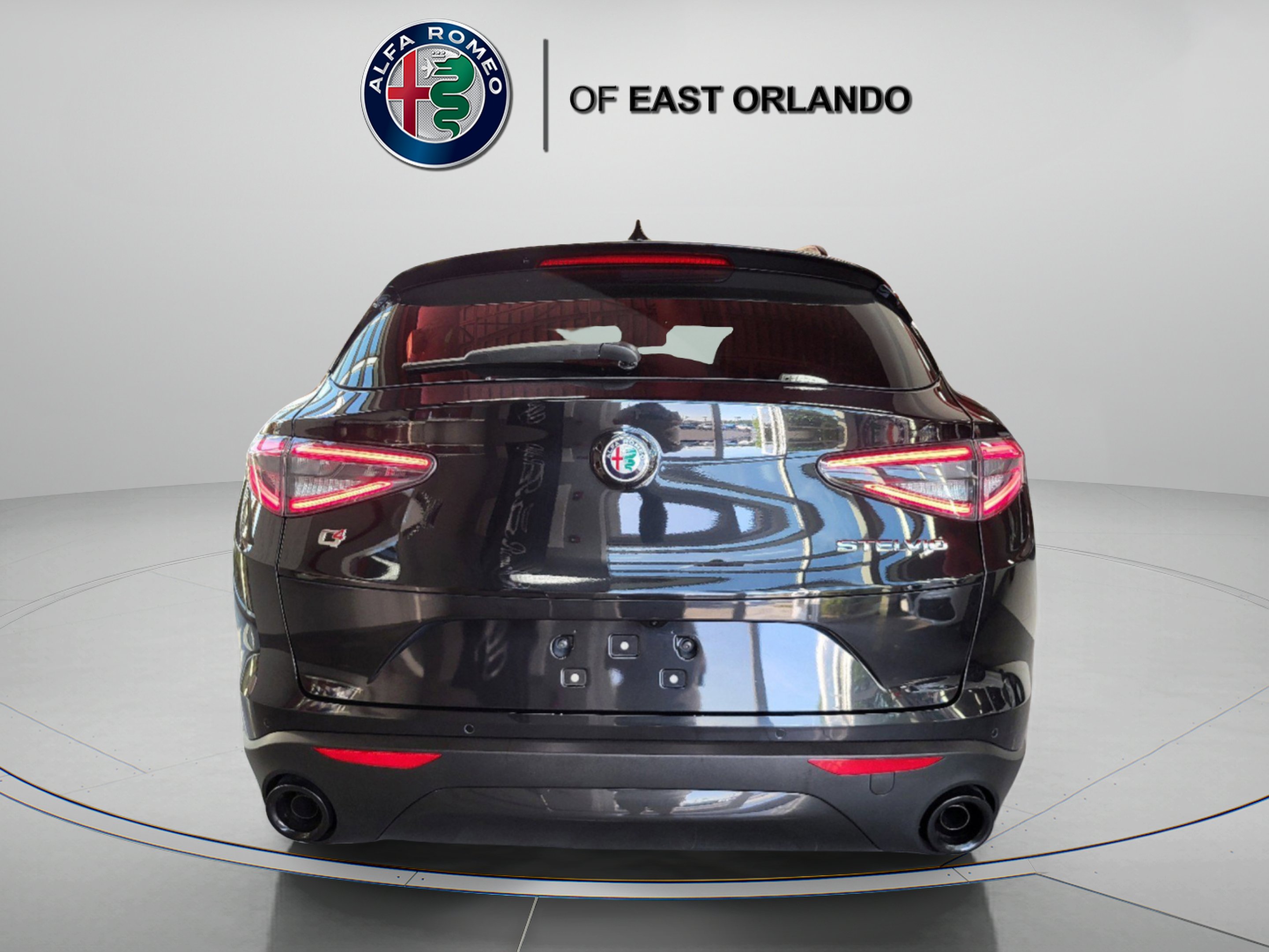 New 2025 Vulcano Black Metallic Alfa Romeo SPRINT image 5
