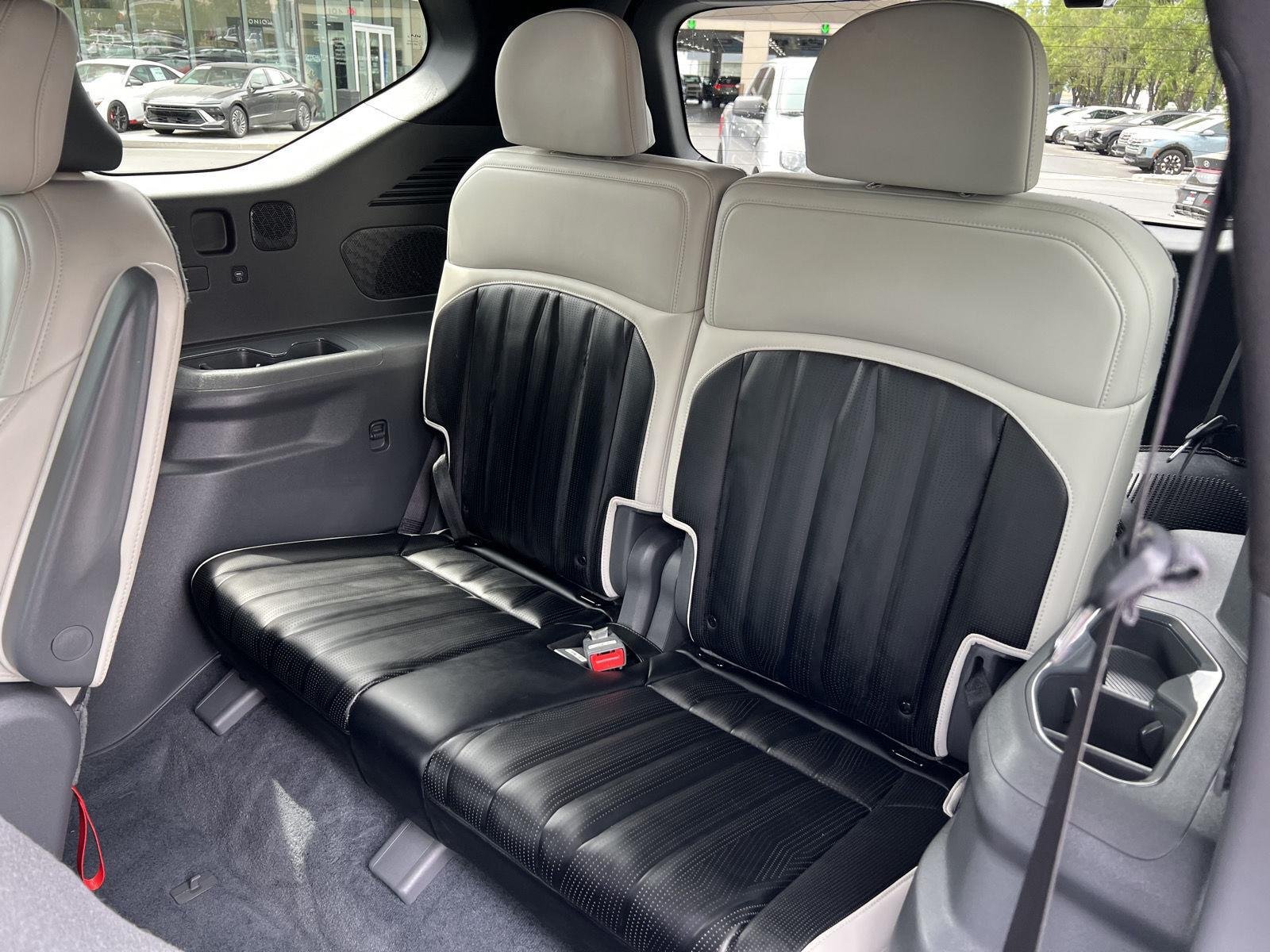 Used 2025 Pebble Gray Kia GT-Line image 6