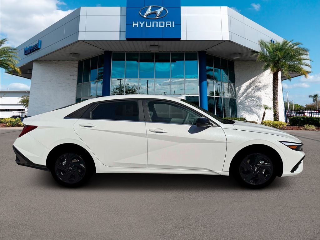 New 2026 White Hyundai SEL Sport Premium image 29