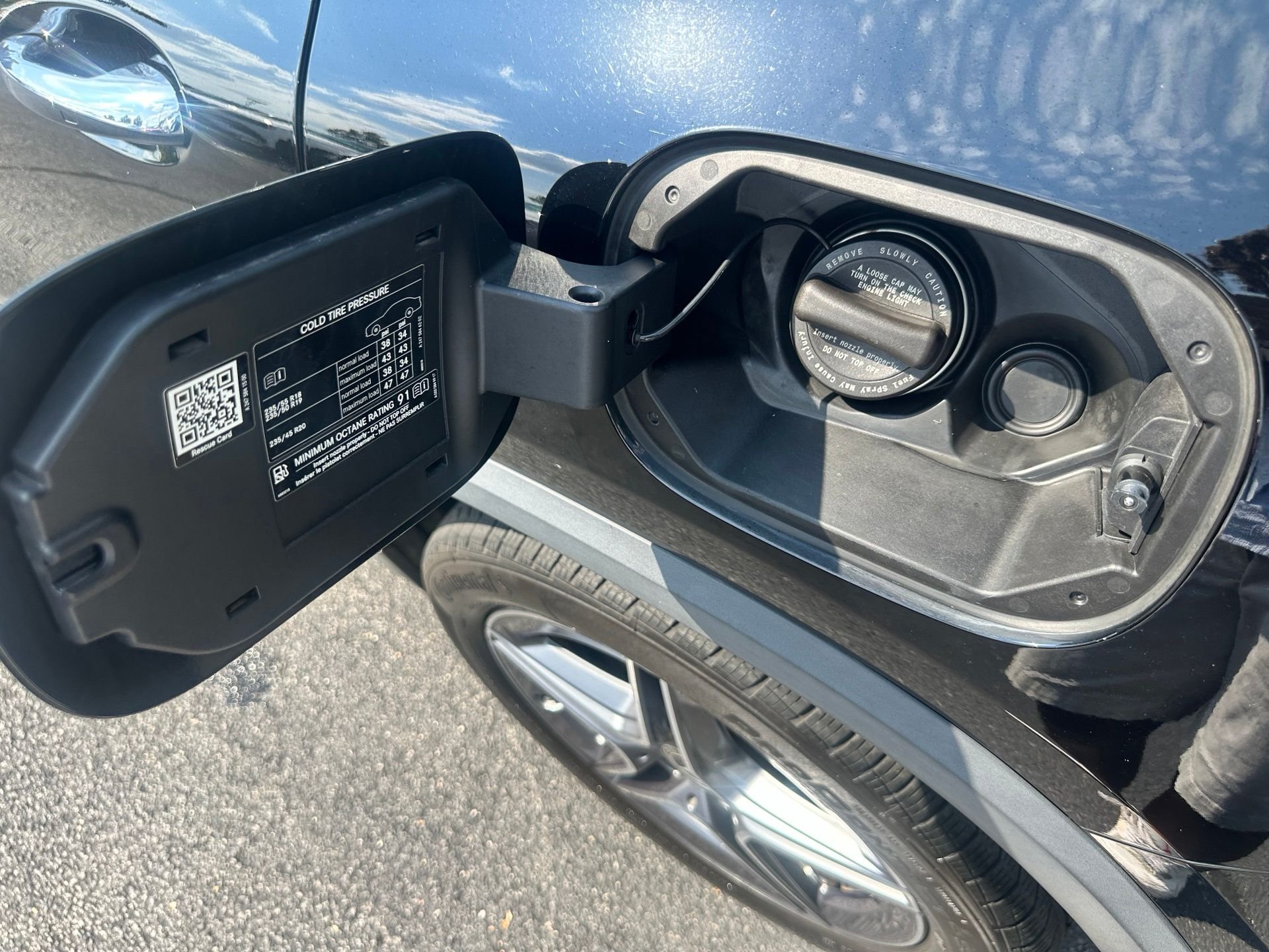 Used 2023 Black Mercedes-Benz GLA 250 image 31